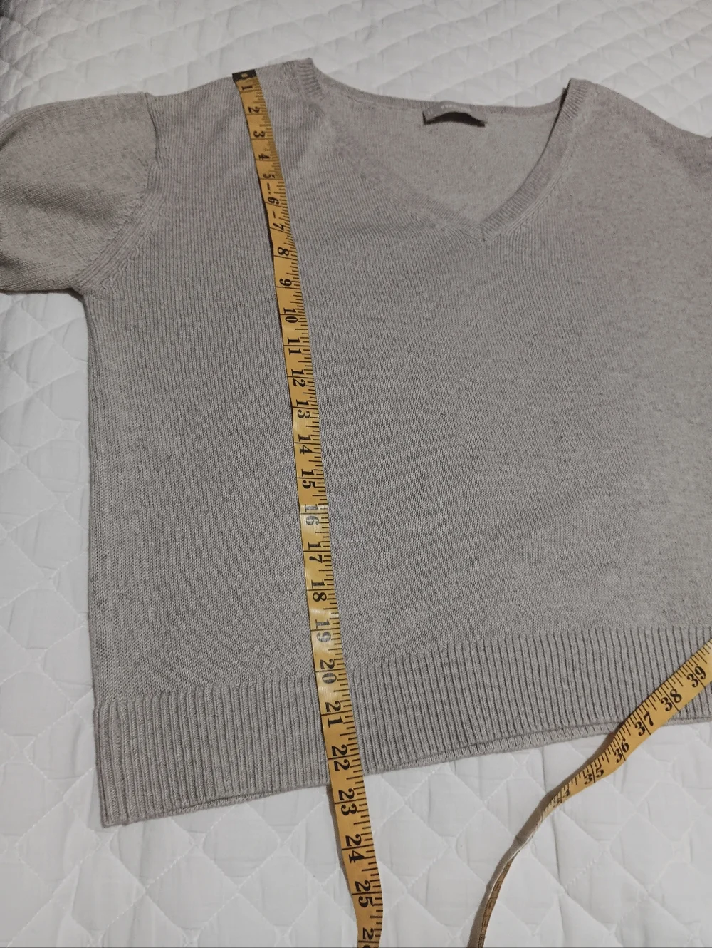 Everlane V-Neck Sweater in Heather Gray - Picture 10 of 11